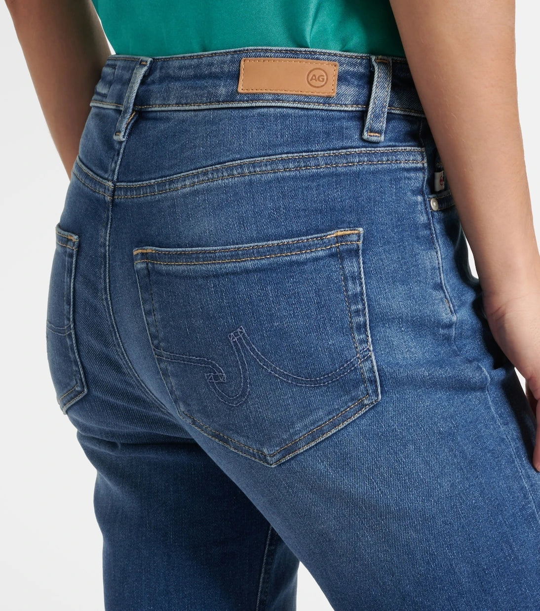 AG Jeans - بنطلون جينز تروبيا واسع بخصر مرتفع