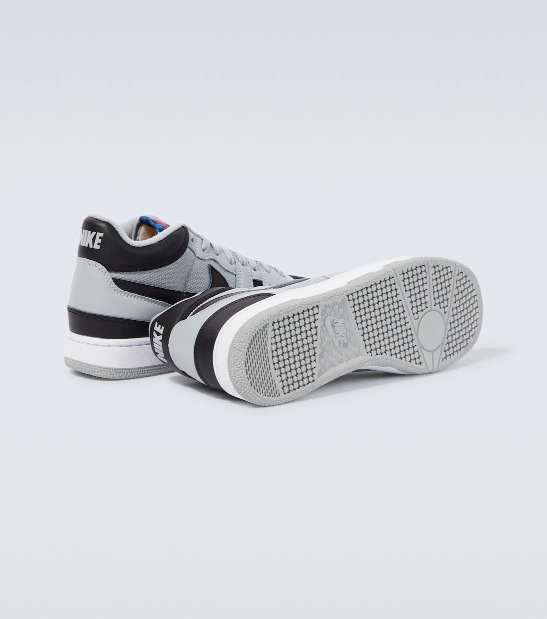 Nike - حذاء رياضي جلد Attack OG