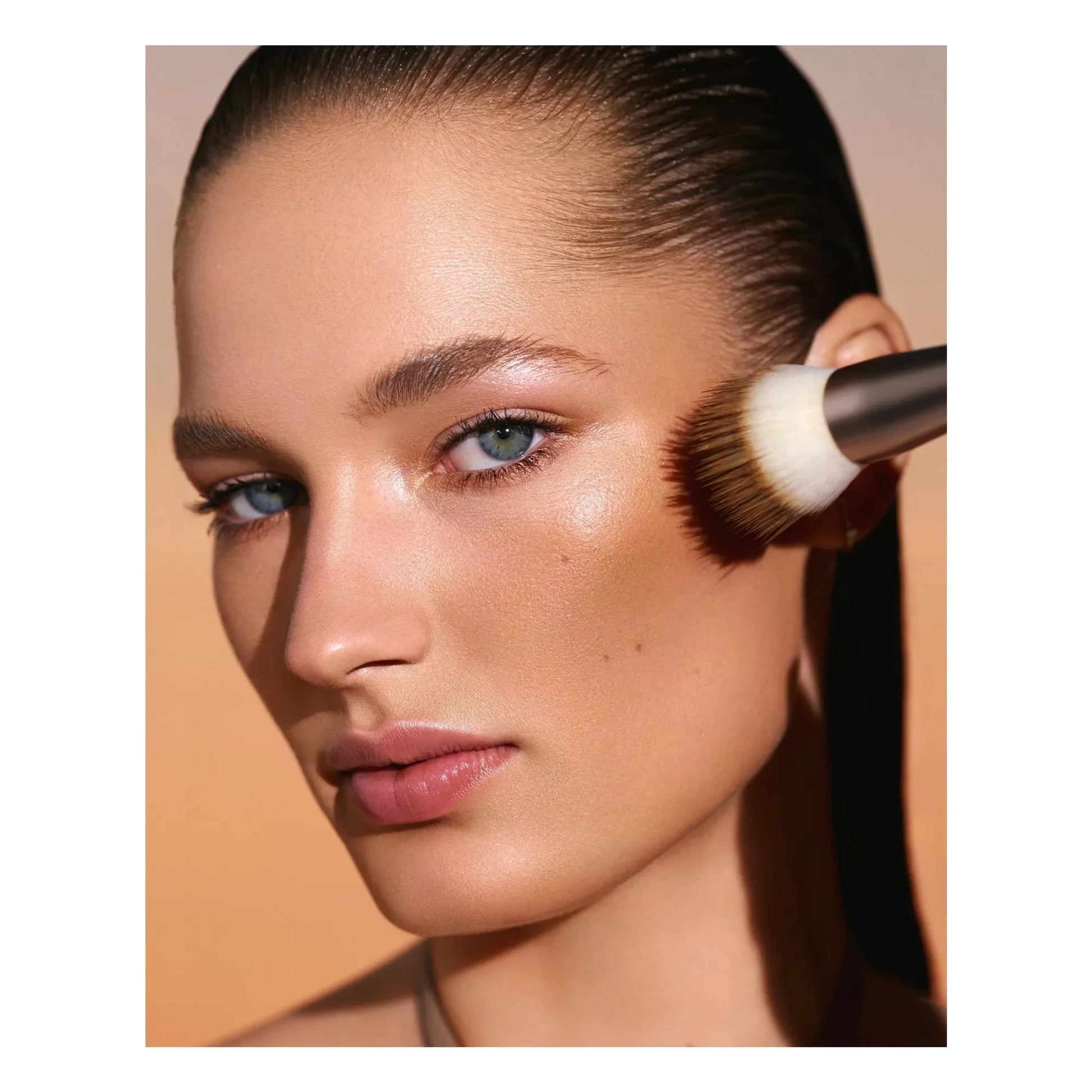 Rose Inc - Solar Infusion soft-focus bronzer | Kauai