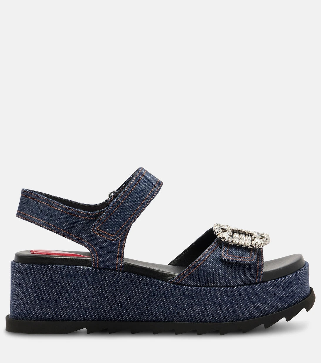 Roger Vivier - صنادل بلاتفورم من الدنيم المزيّن