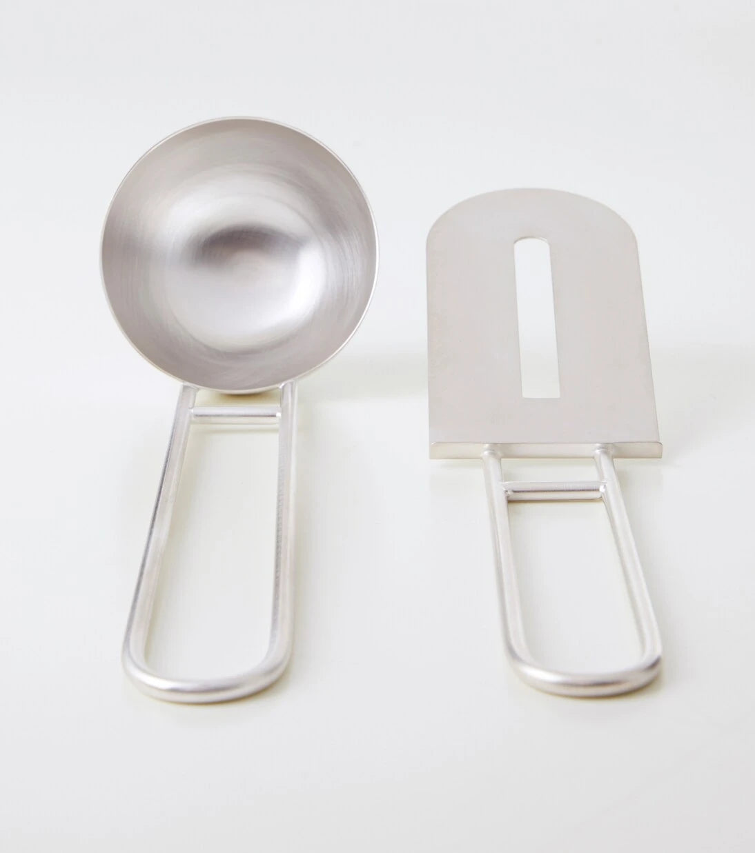 Natalia Criado - Artefacto spatula and ladle set
