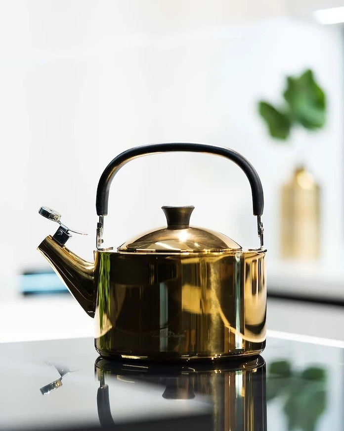 Vialli Design 1,5 L düdüklü çaydanlık