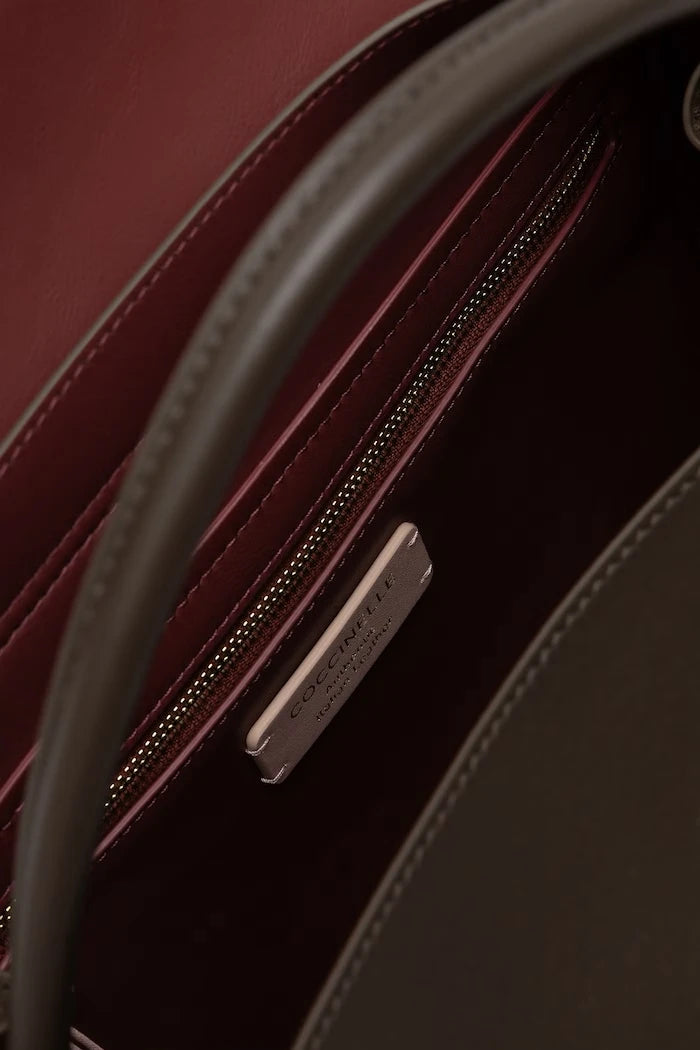 Coccinelle Kadın Deri Crossbody Çanta