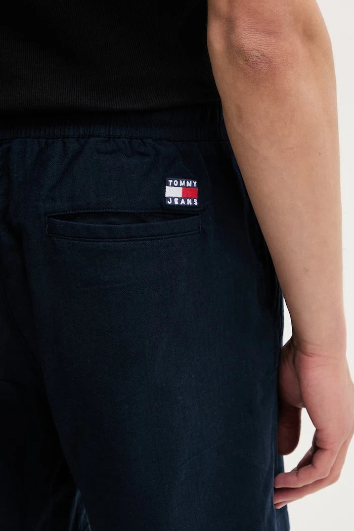 Tommy Jeans erkek kısa şort, keten karışımlı