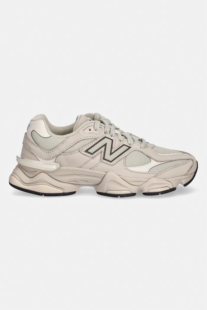 New Balance 9060 Маратонки