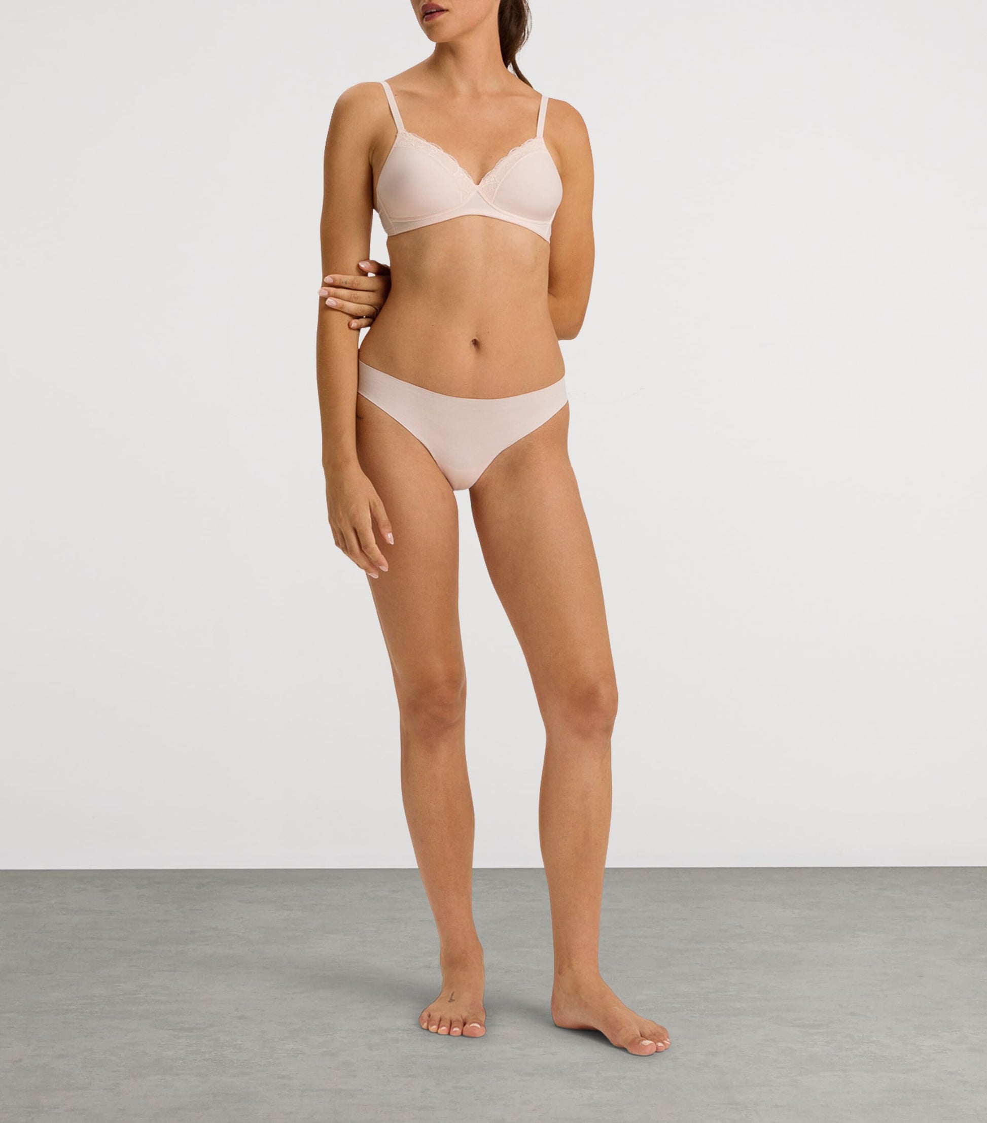 Hanro Nude Invisible Cotton Thong