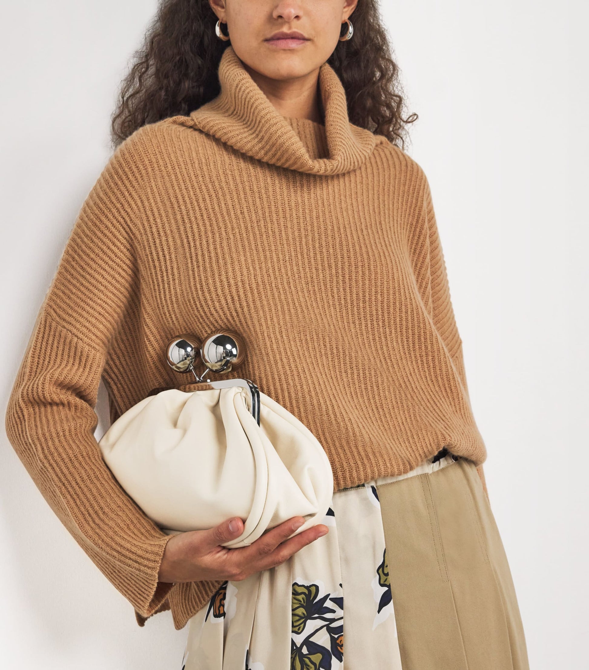 Weekend Max Mara White Medium Leather Pasticcino Clutch Bag