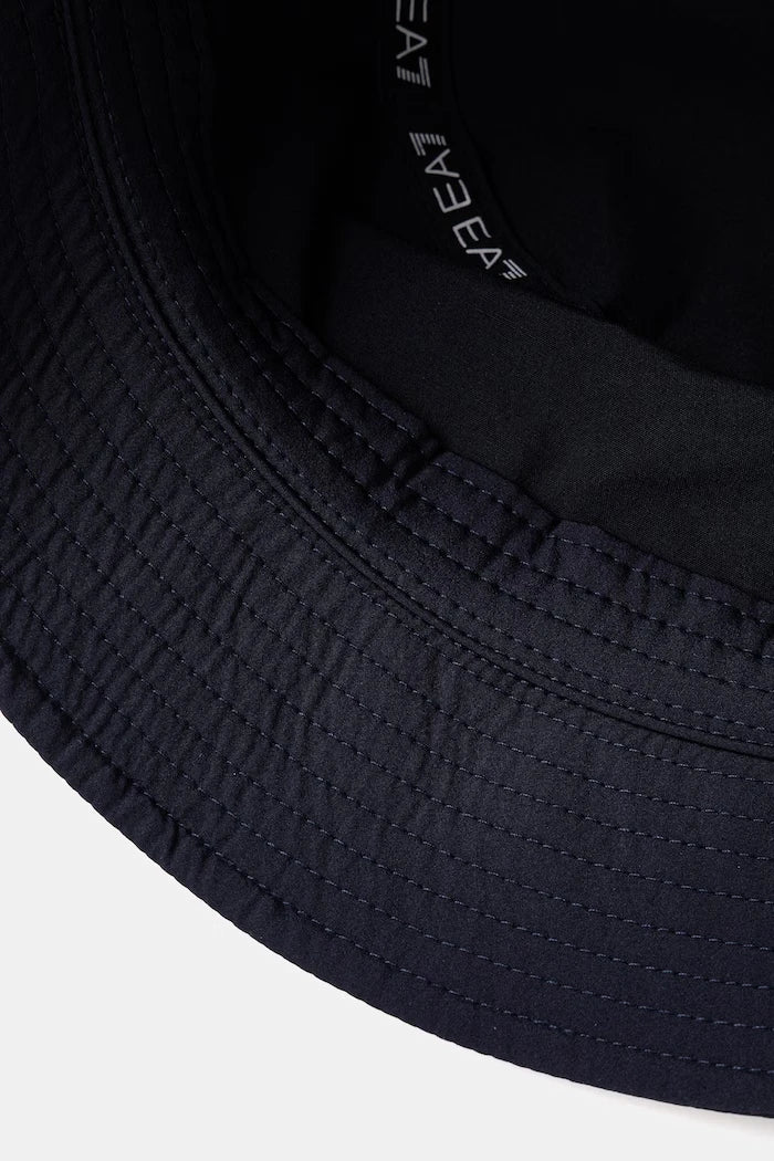 EA7 Emporio Armani Шапка идиотка