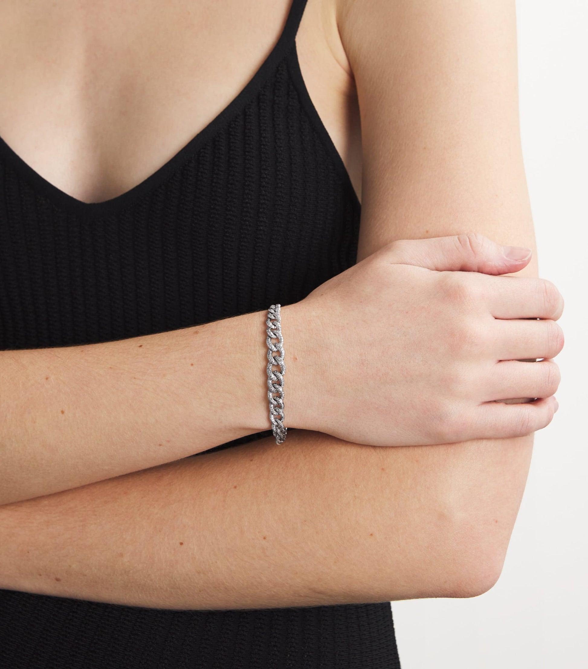 White Gold and Diamond Gradual Pavé Link Bracelet