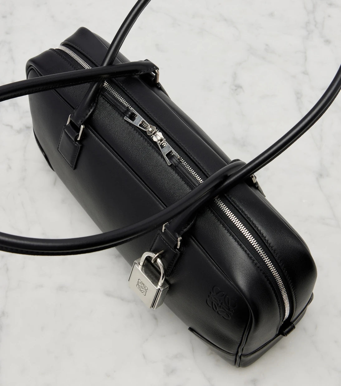 Loewe – Amazona 31 Leder-Schultertasche