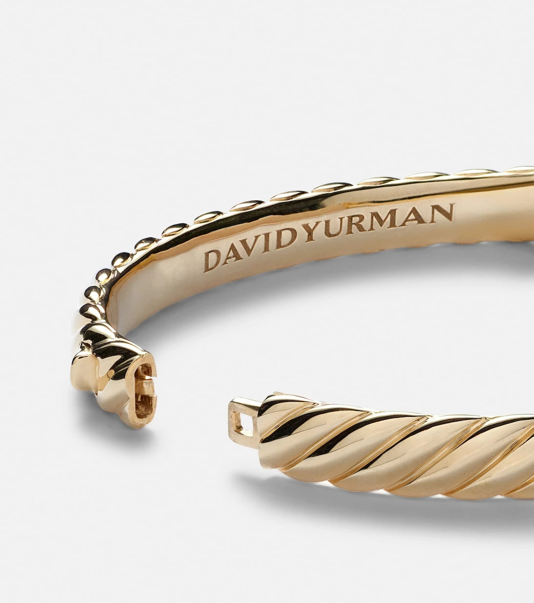 David Yurman - Sculpted Cable 18kt gold bangle