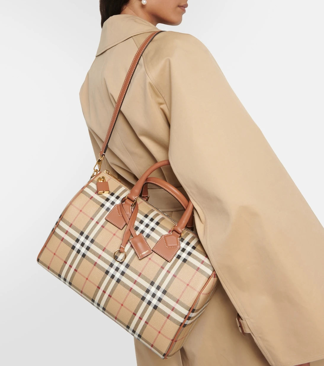 Burberry - حقيبة يد توت قماش متوسطة كاروهات بربري