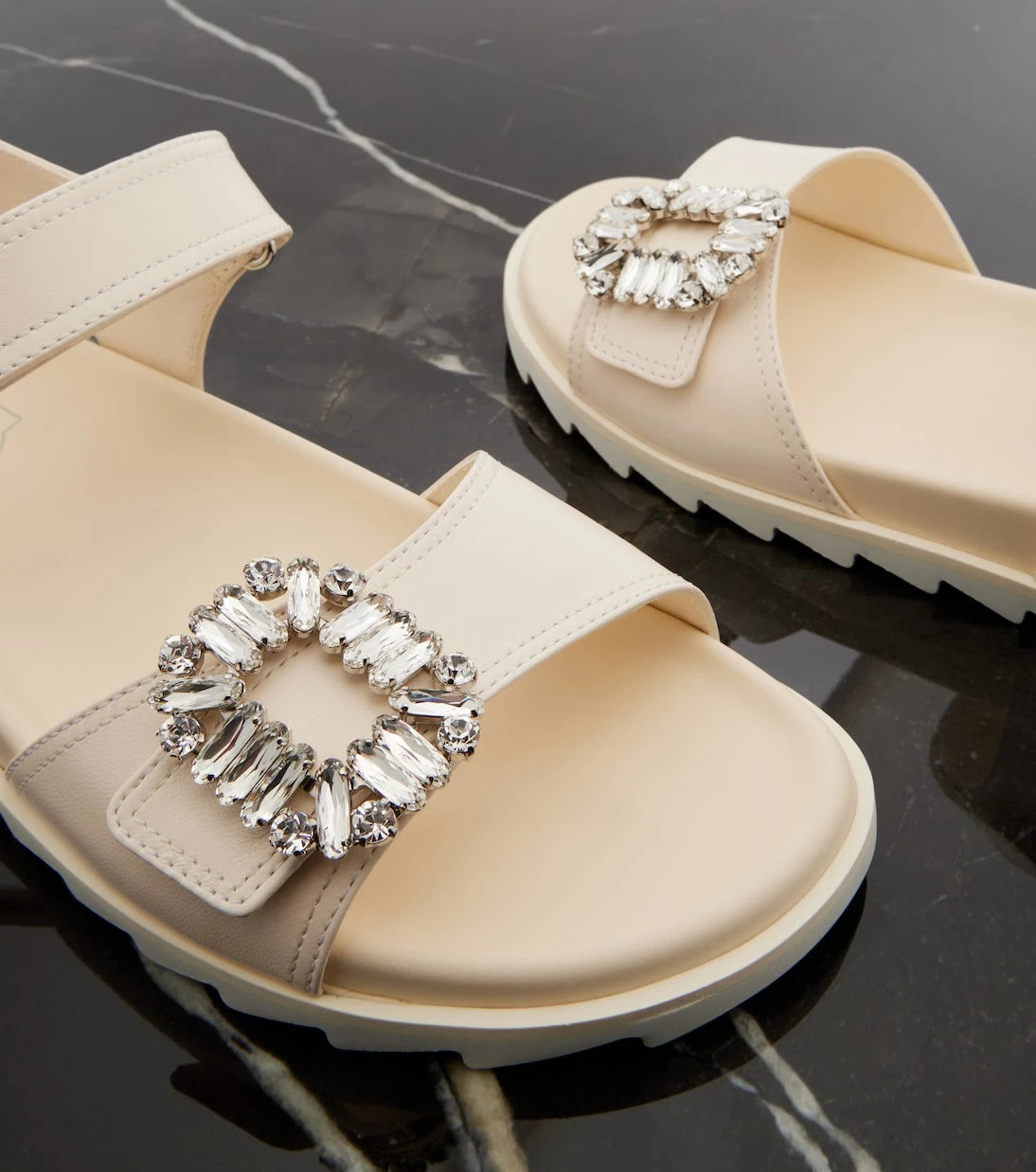 Roger Vivier - Slidy Viv' embellished leather sandals
