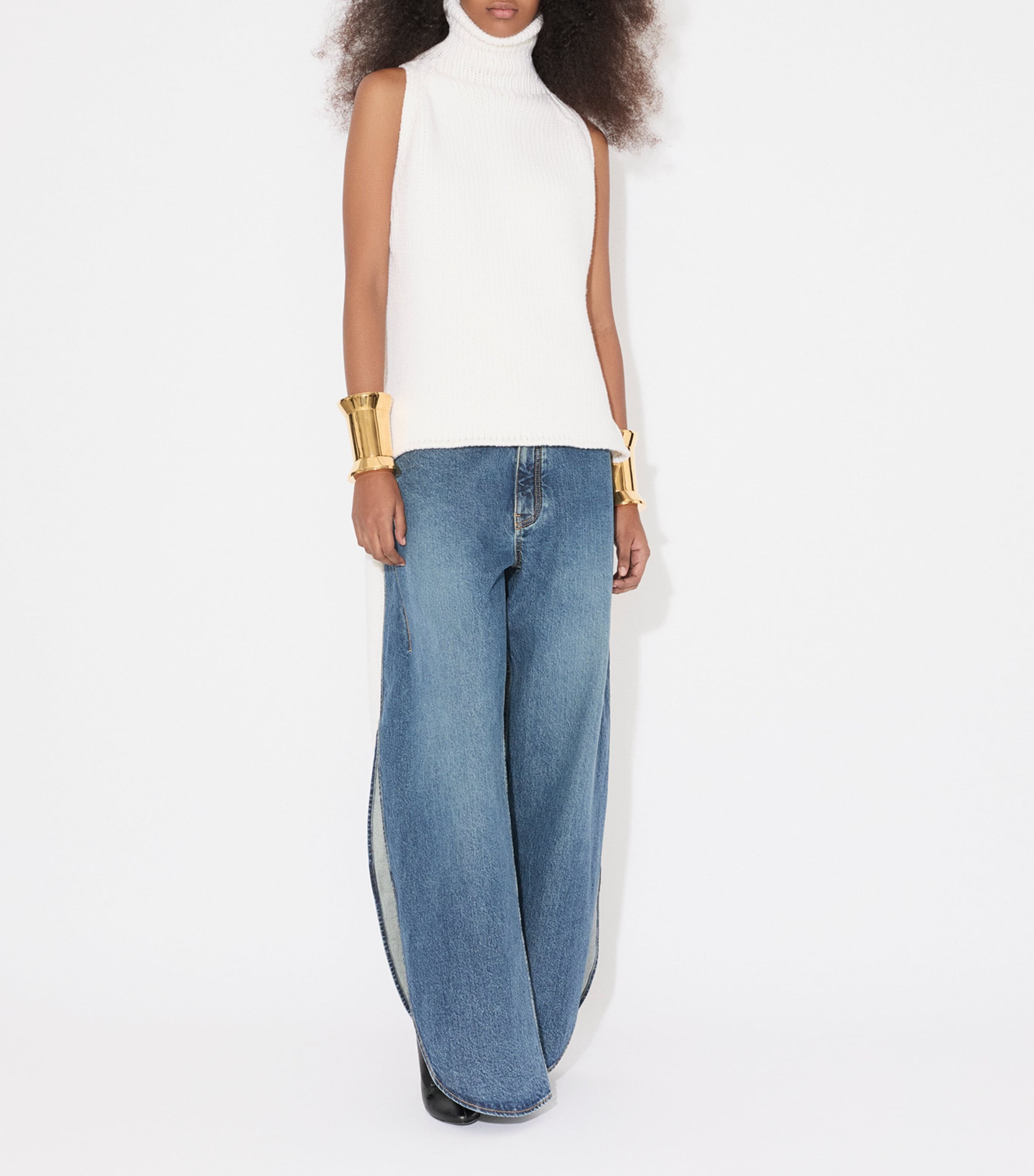 Alaïa Blue Side-Slit Round-Leg Jeans