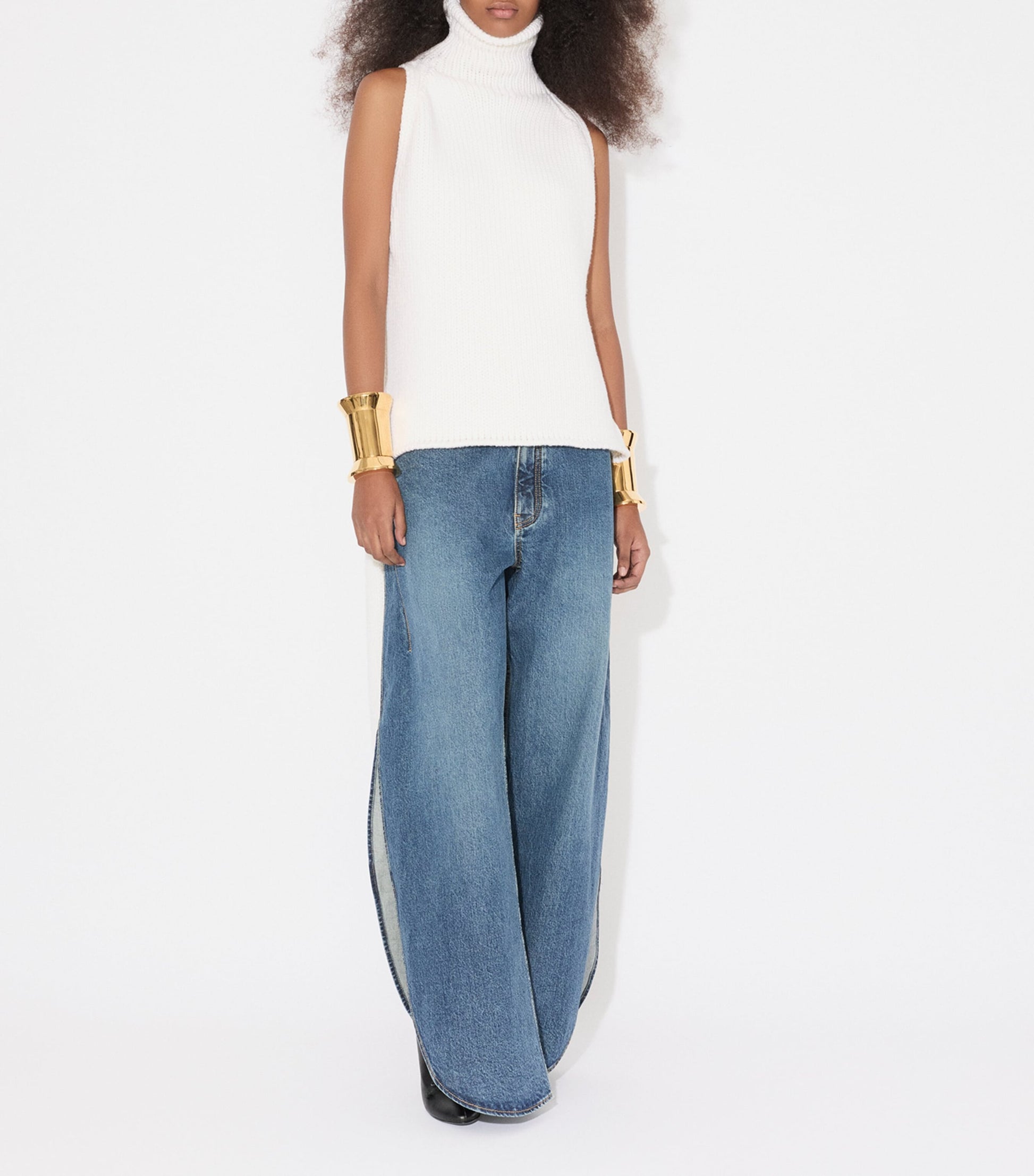 Alaïa Blue Side-Slit Round-Leg Jeans