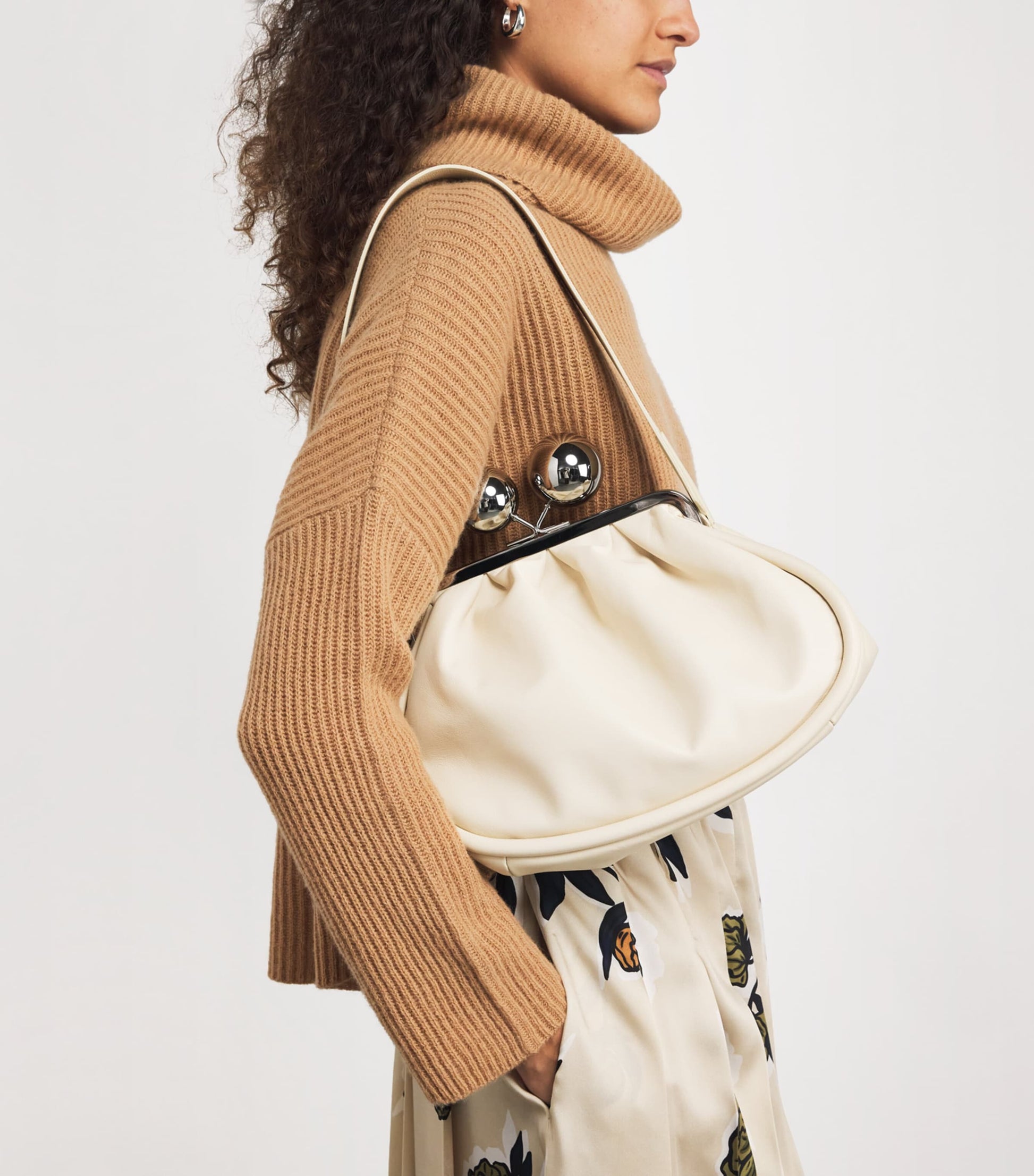 Weekend Max Mara White Medium Leather Pasticcino Clutch Bag