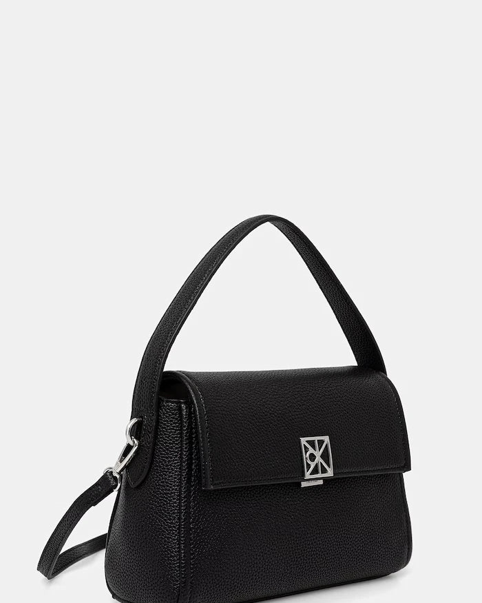 Calvin Klein kadın suni deri çapraz çanta