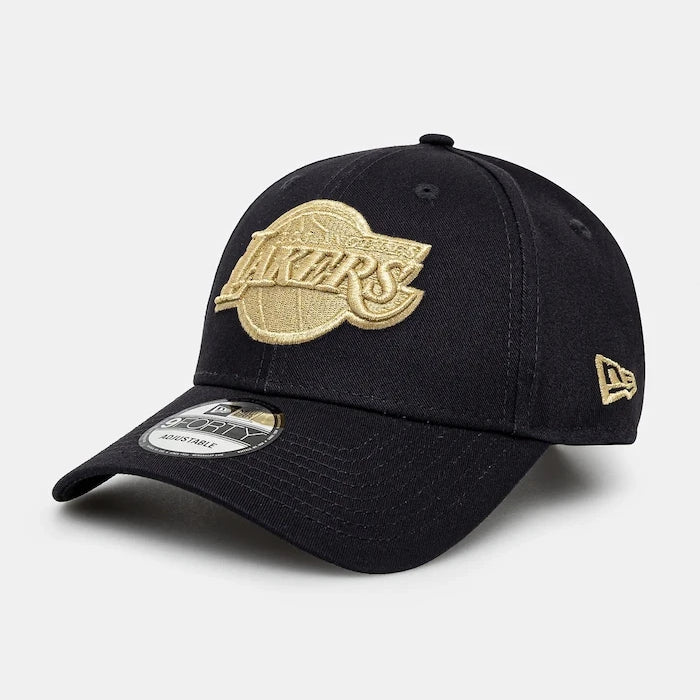 Шапка с козирка New Era