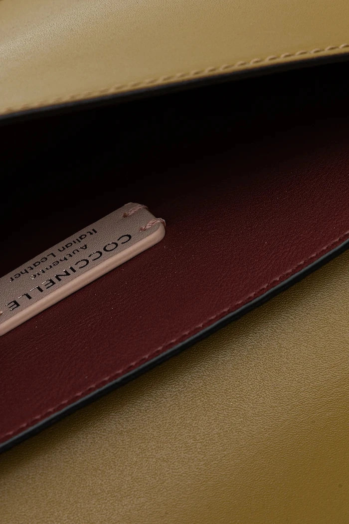 Coccinelle Kadın Deri Crossbody Çanta