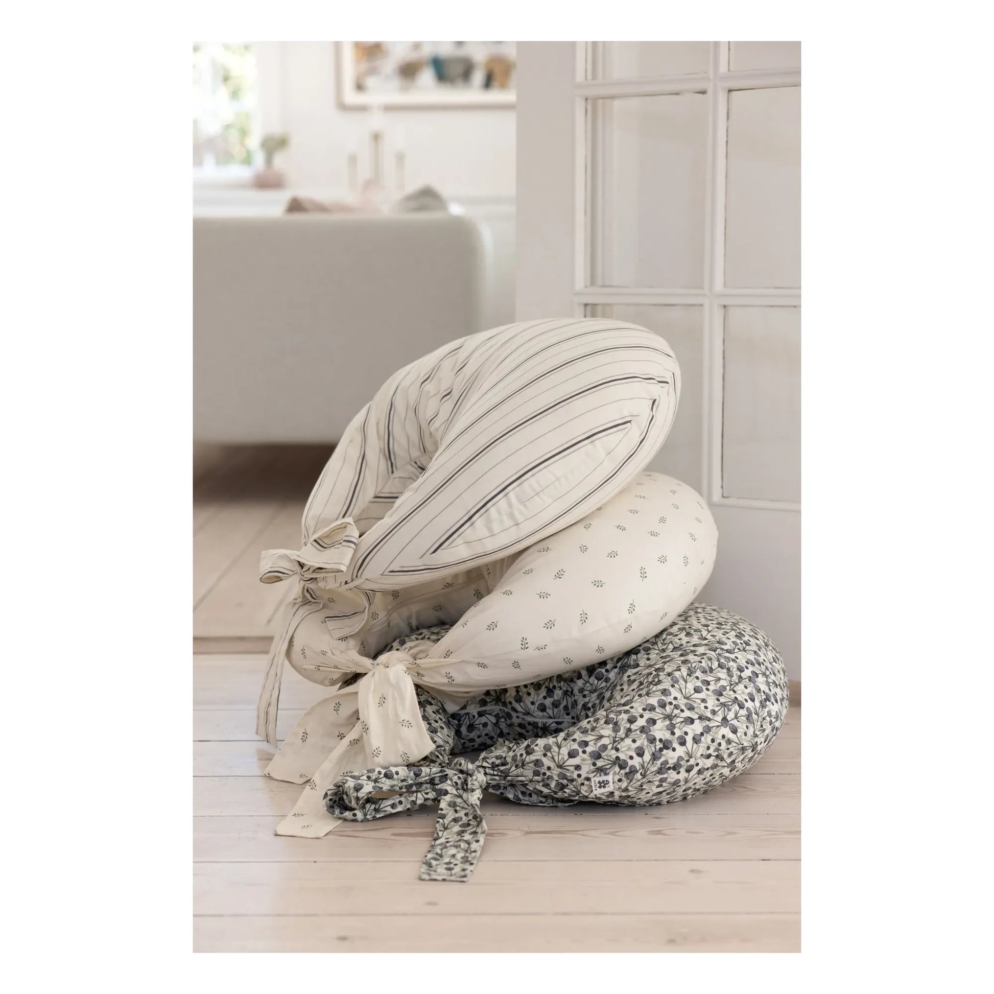Sebra - Cream Stripe nursing pillow | Beige