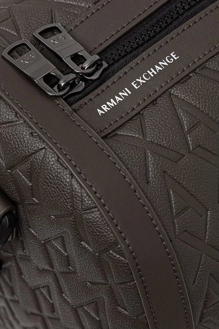 Armani Exchange erkek suni deri seyahat çantası