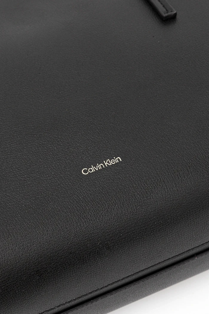 Calvin Klein шопинг чанта дамска от имитация на кожа