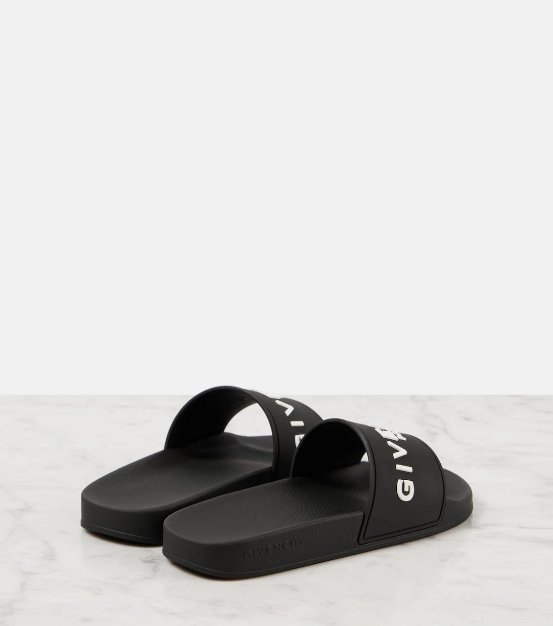 Givenchy - Logo slides
