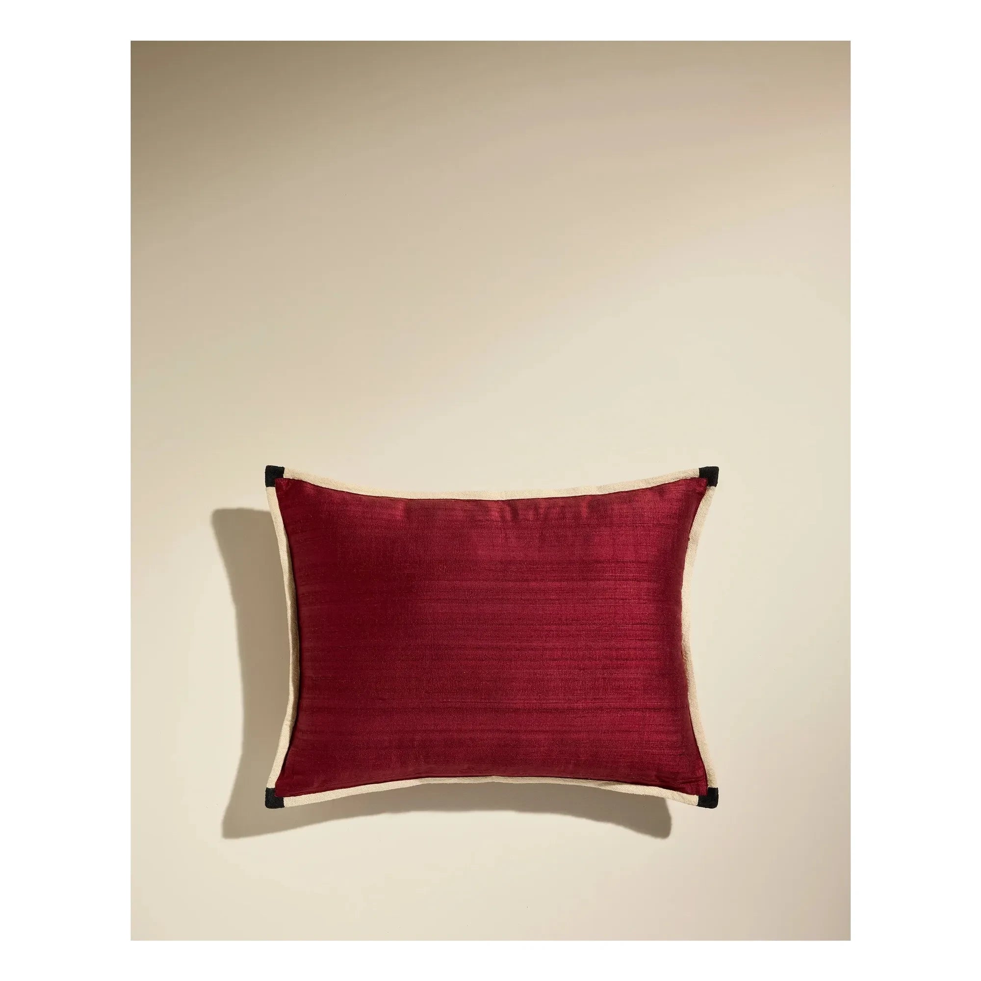 Maison Sarah Lavoine - Séquence silk cushion | Red