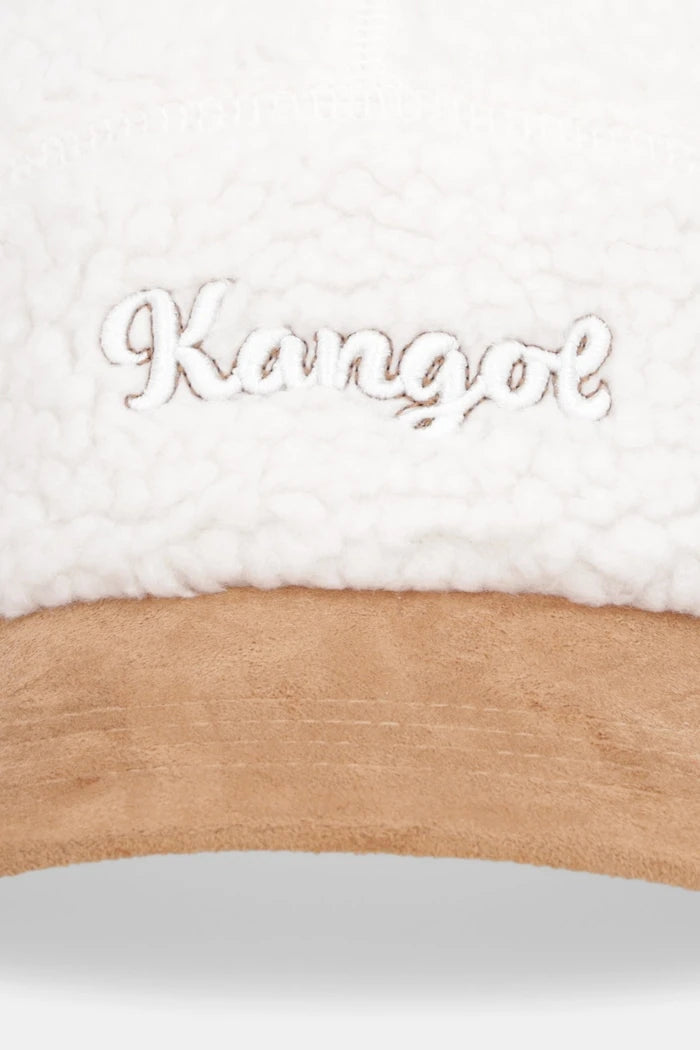 Шапка с козирка Kangol FAUX SHERPA 5-PANEL