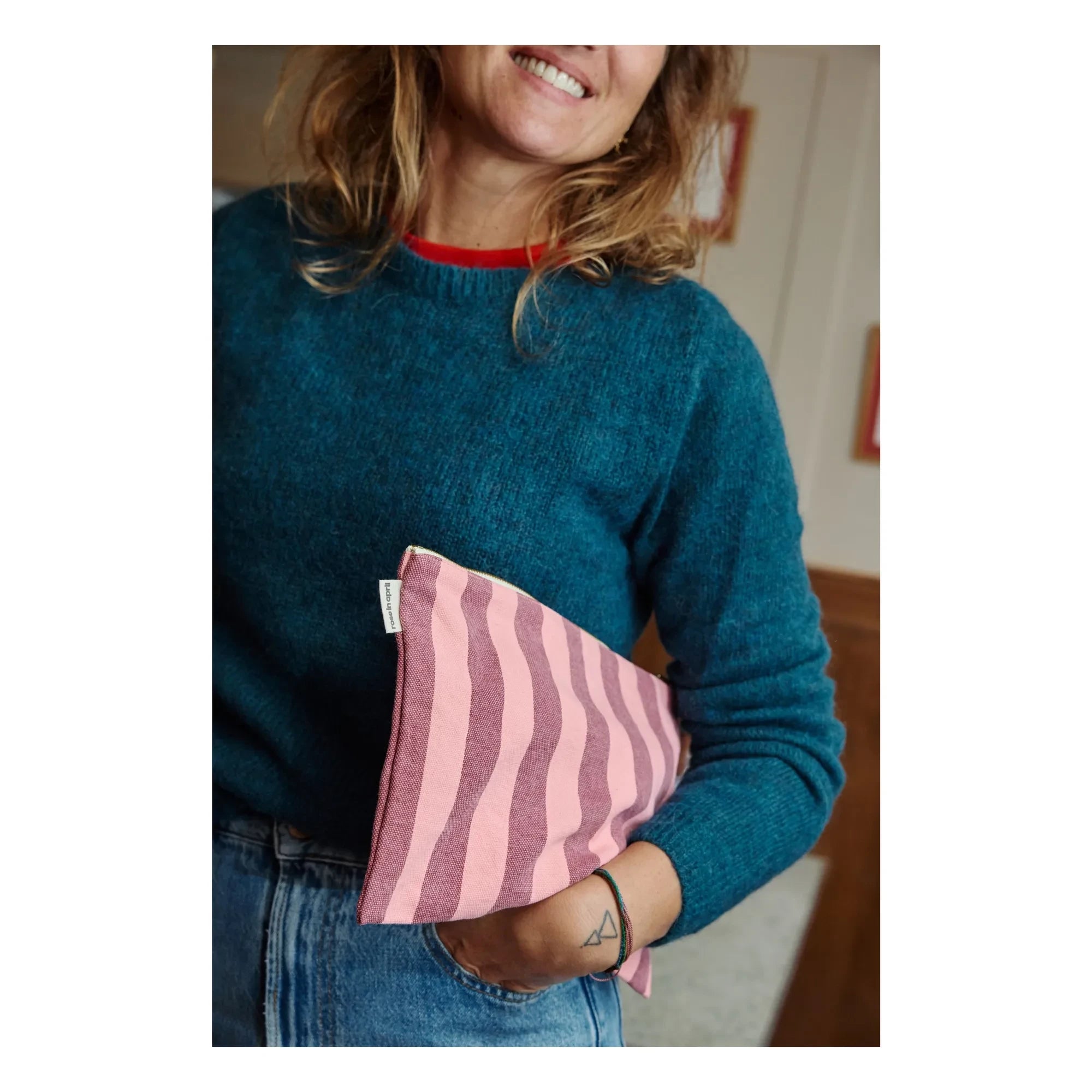 Rose in April - Lili Rayée clutch bag | Pink