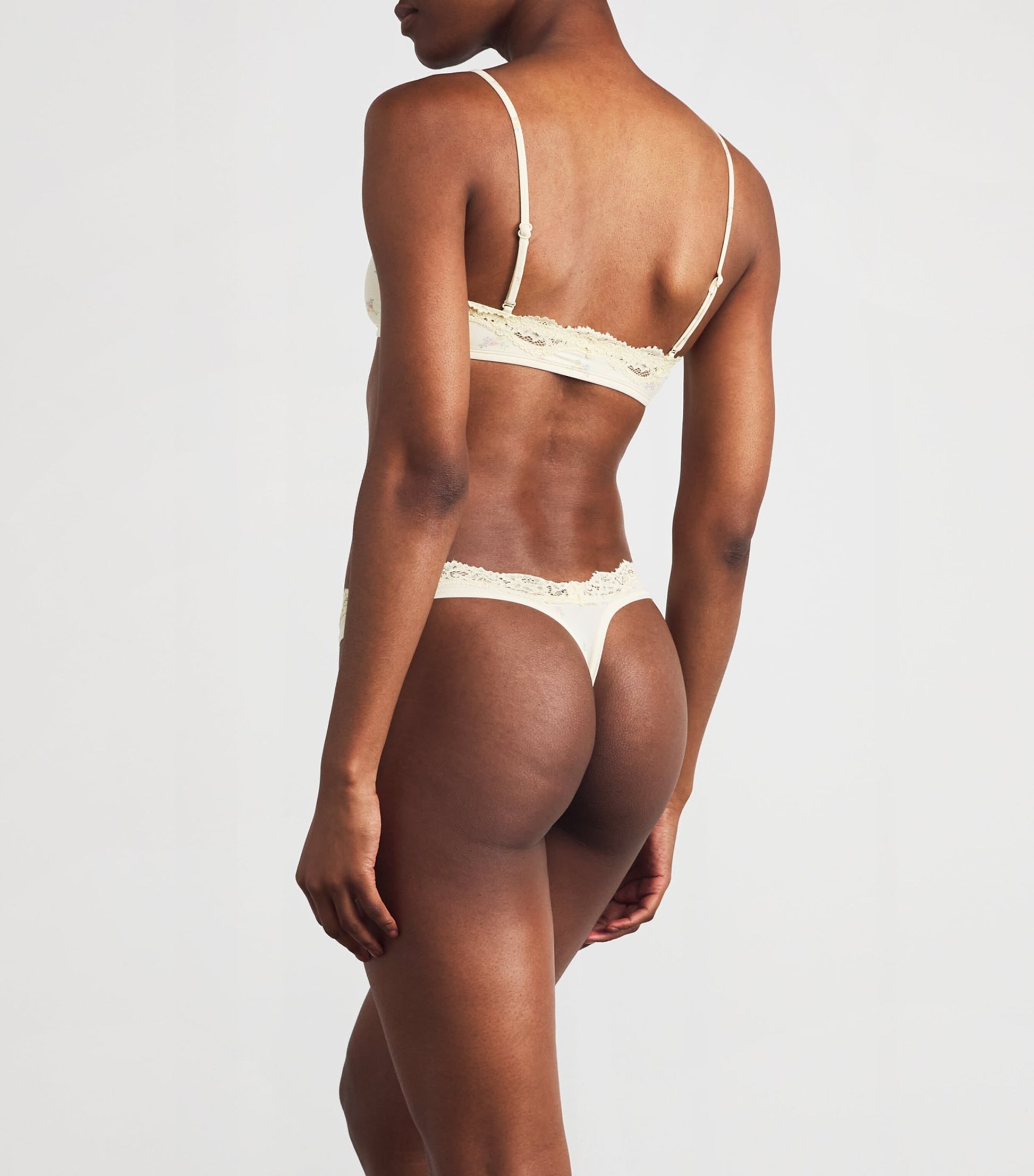 Skims Multi Fits Everybody Lace Thong (Pack of 5)