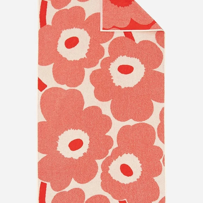 Marimekko средноголяма памучна кърпа 70 x 150 cm