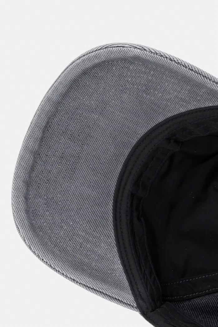 Calvin Klein denim erkek vizörlü şapka