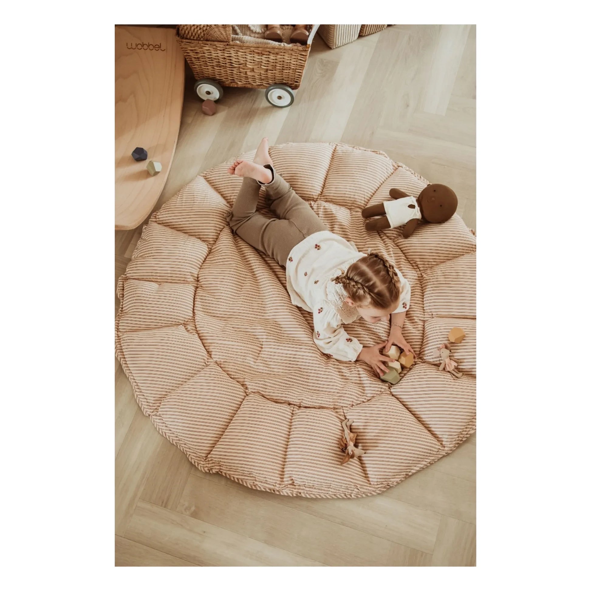 Play and Go - Coco playmat - Stripes | Ochre