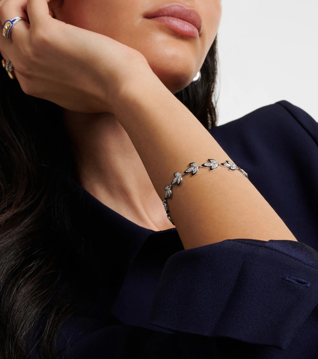 Kamyen - Enamel Leaf 18kt white gold bracelet with diamond