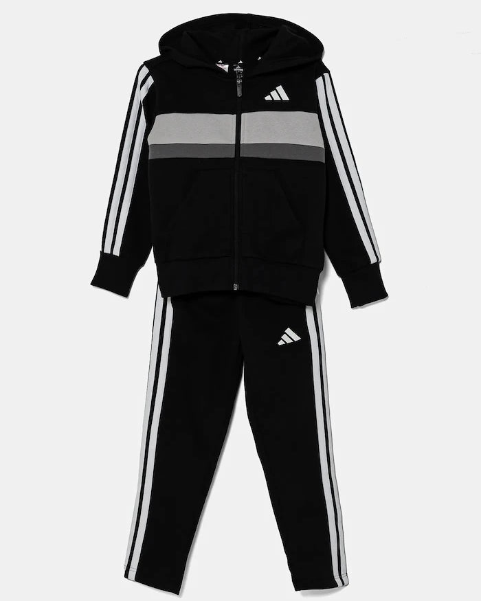 adidas çocuk eşofmanı