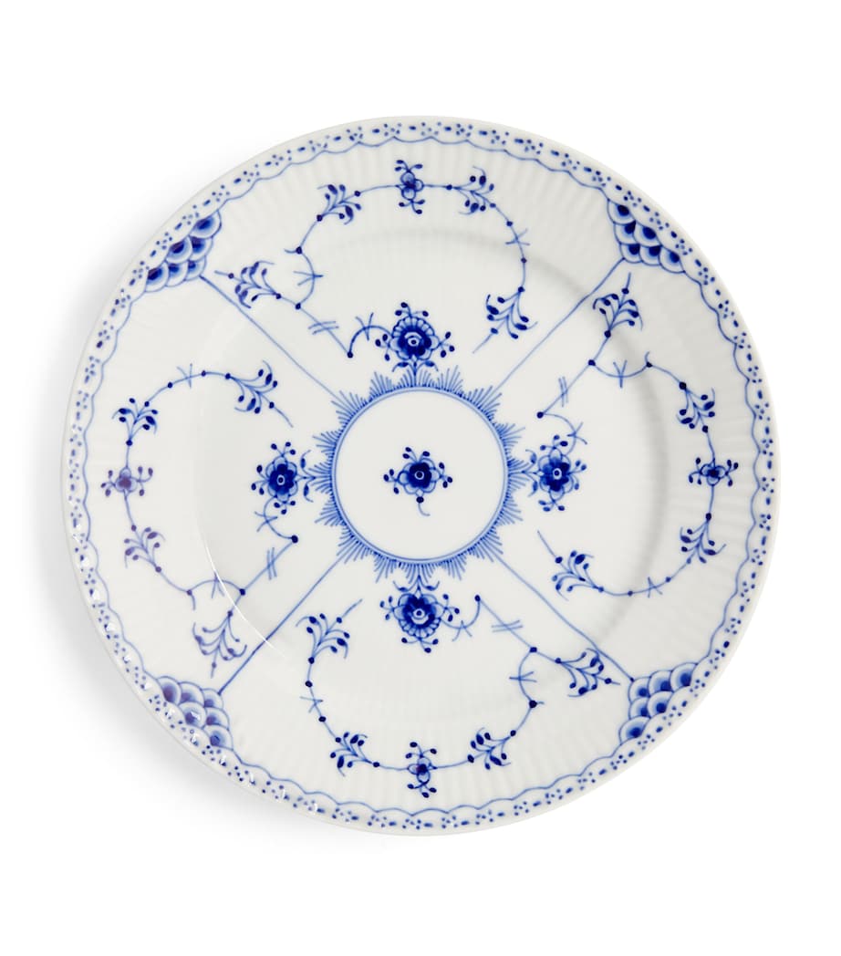 Blue Fluted Half Lace Plate (19cm)