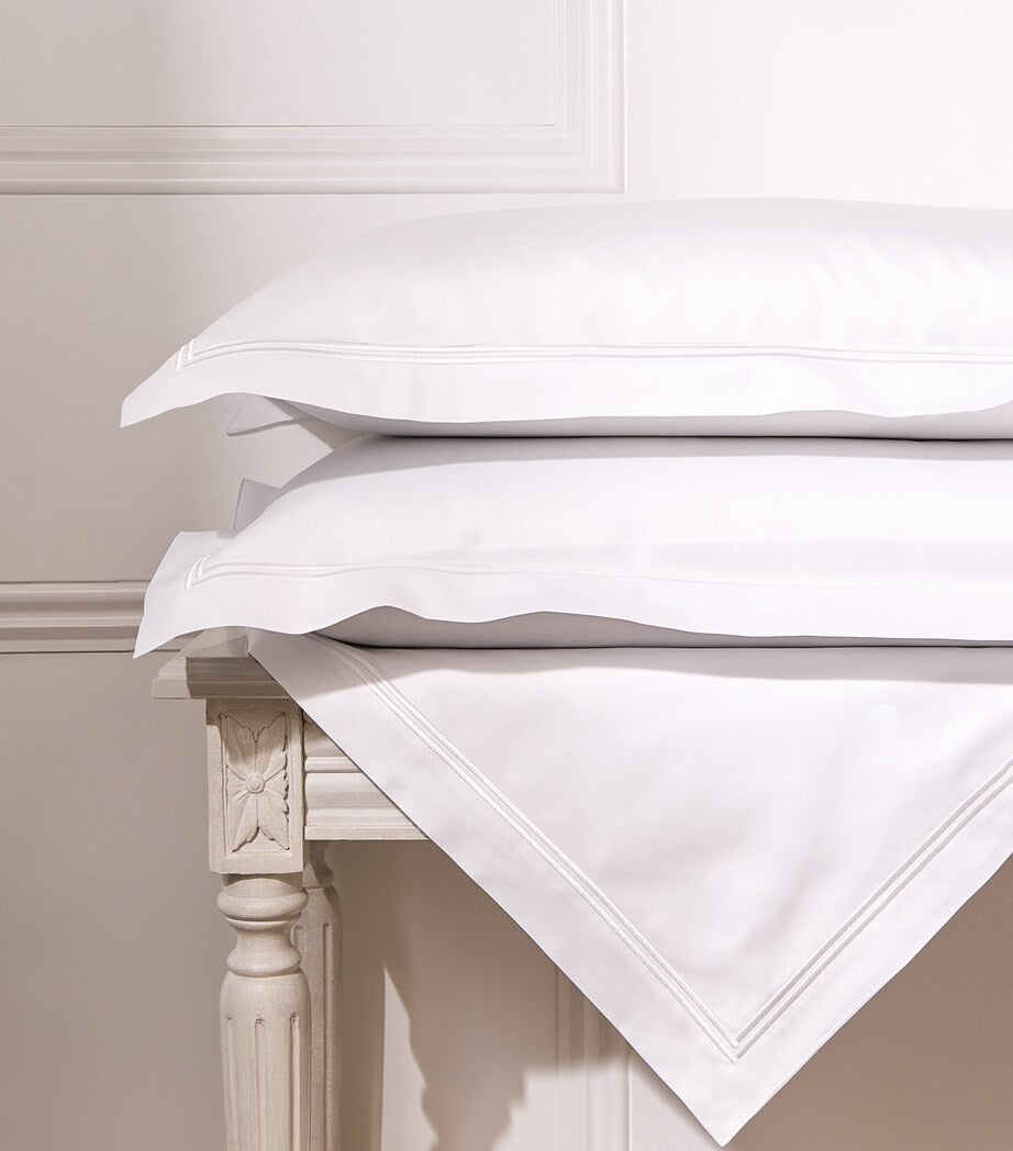 Pendle Square Pillowcase (70cm x 70cm)