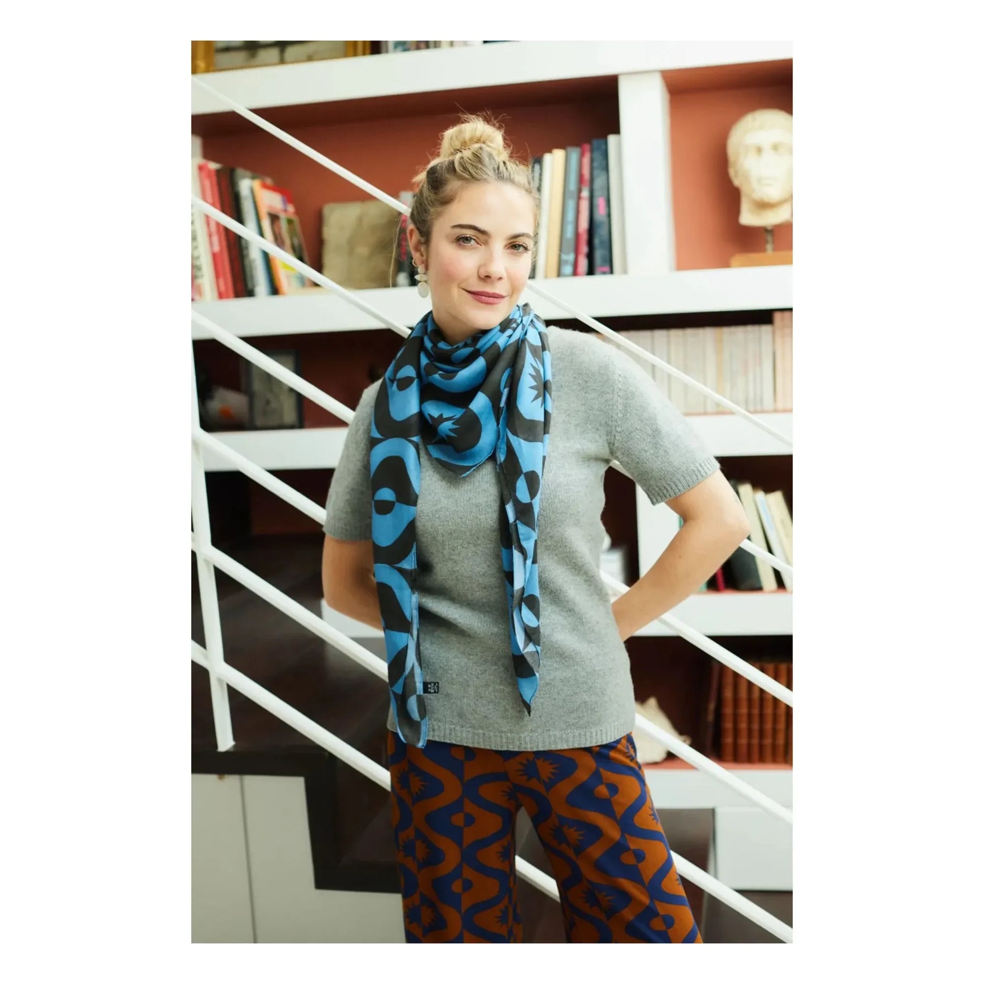 Paloma Collection - Alma Full Moon scarf | Blue