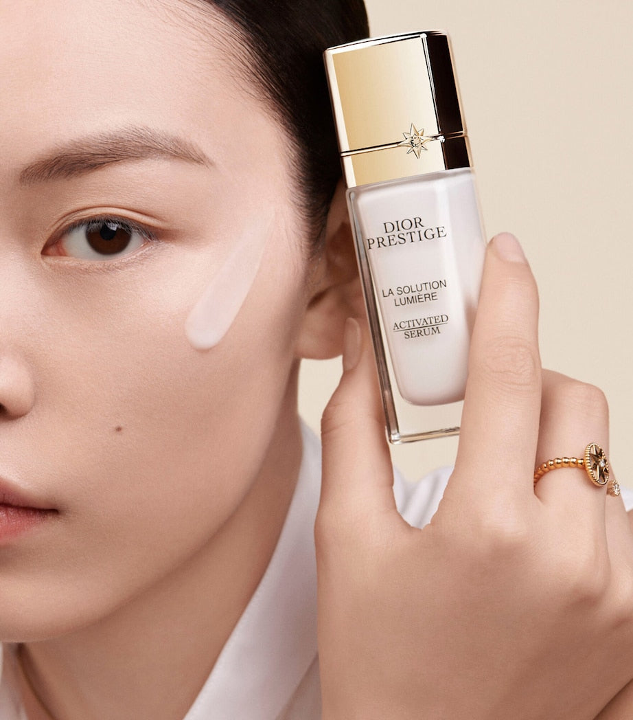Dior Prestige La Solution Lumière Activated Serum (30ml)