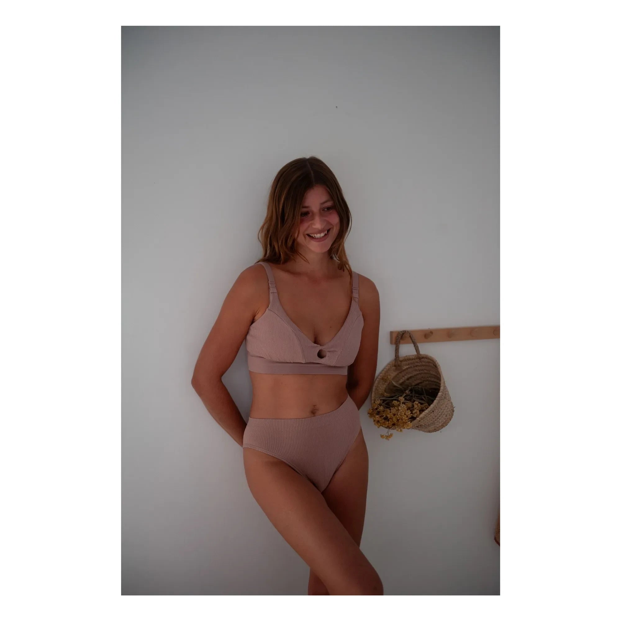 Mama Hangs - Mama Glow nursing bra | Terracotta
