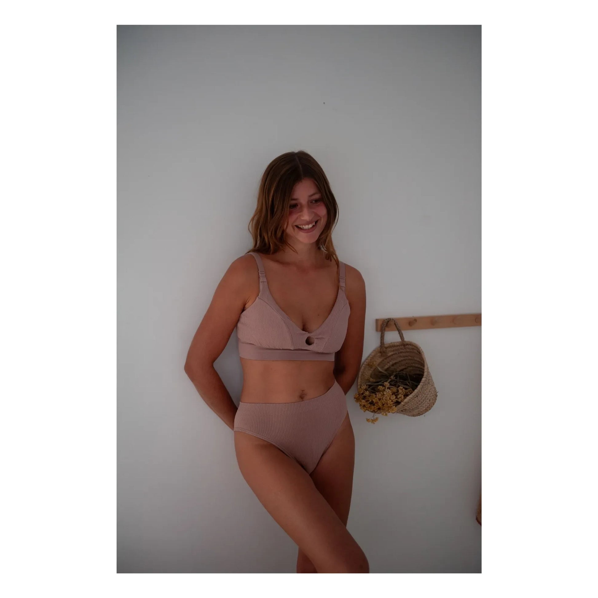 Mama Hangs - Mama Glow nursing bra | Terracotta