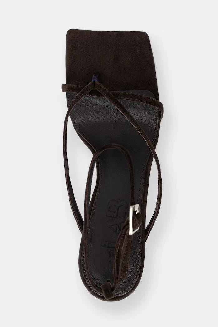Unscripted koleksiyonundan Answear.LAB süet sandaletler