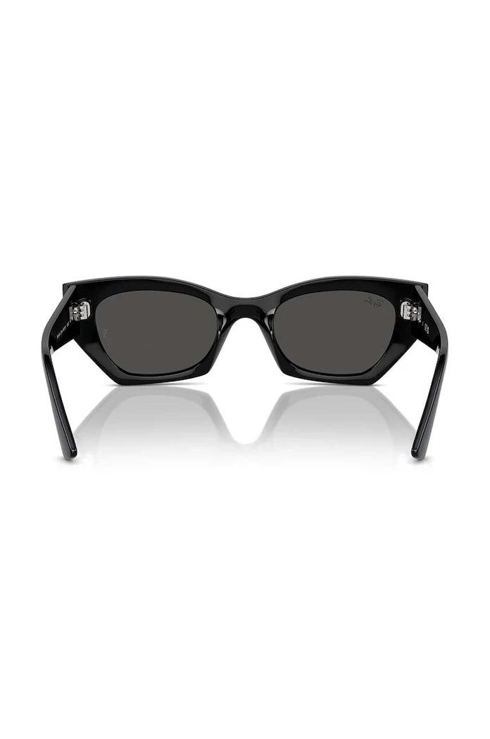 Ray-Ban güneş gözlüğü