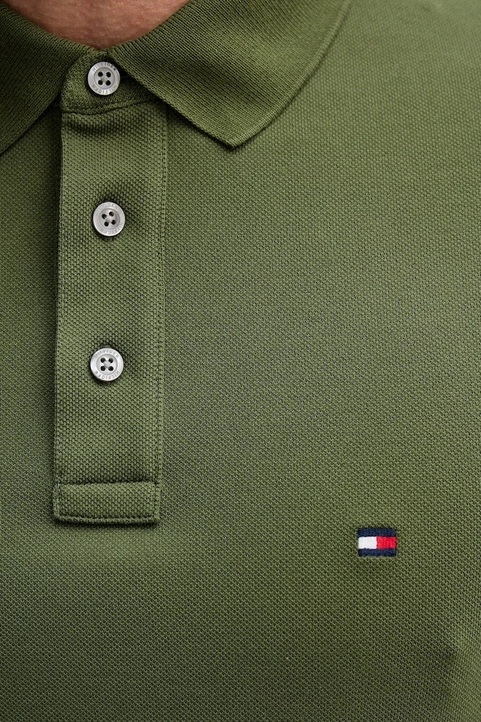 Tommy Hilfiger pamuk ve elastanlı yakalı tişört