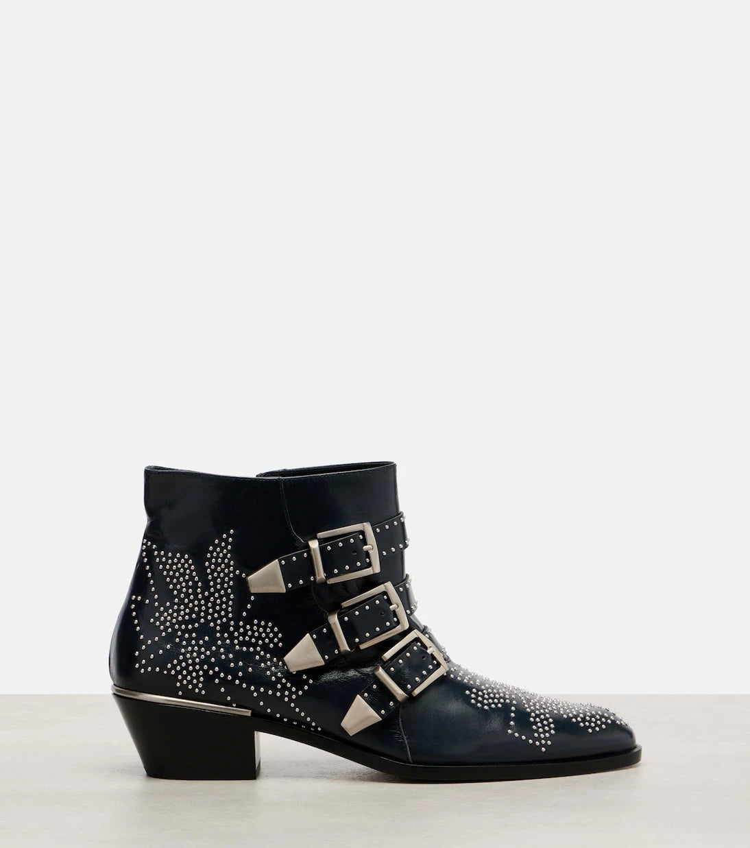 Chloé - Susanna studded leather ankle boots