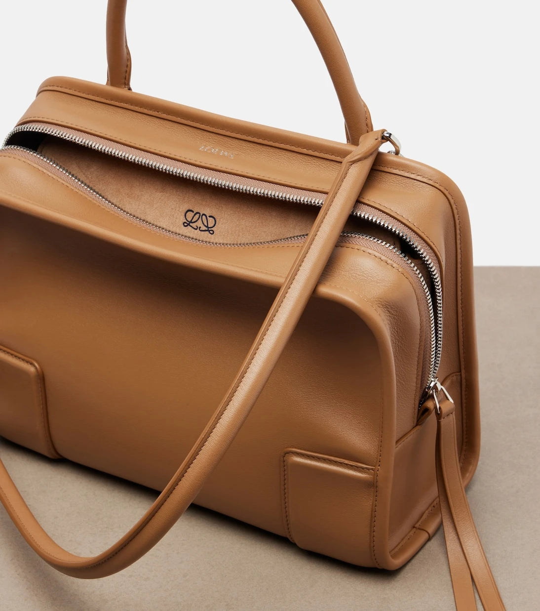 Loewe - Amazona 180 Medium leather top-handle bag