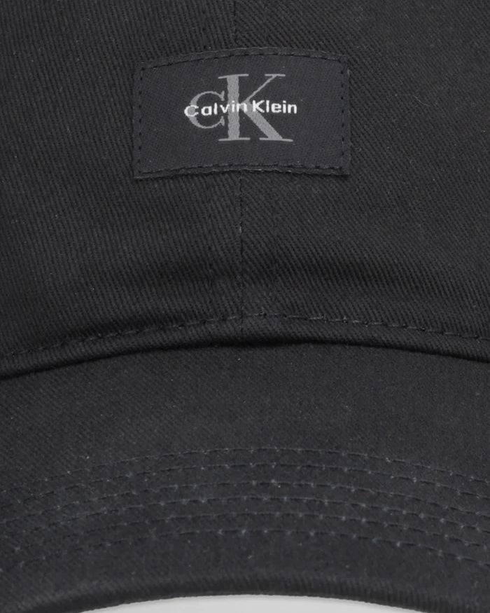 Calvin Klein Pamuklu Vizörlü Şapka