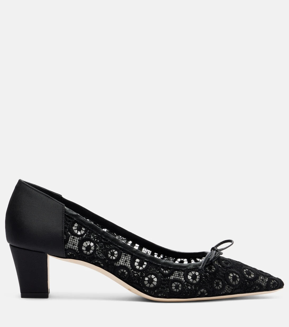 Manolo Blahnik - Martebal 50 lace bow-detail pumps
