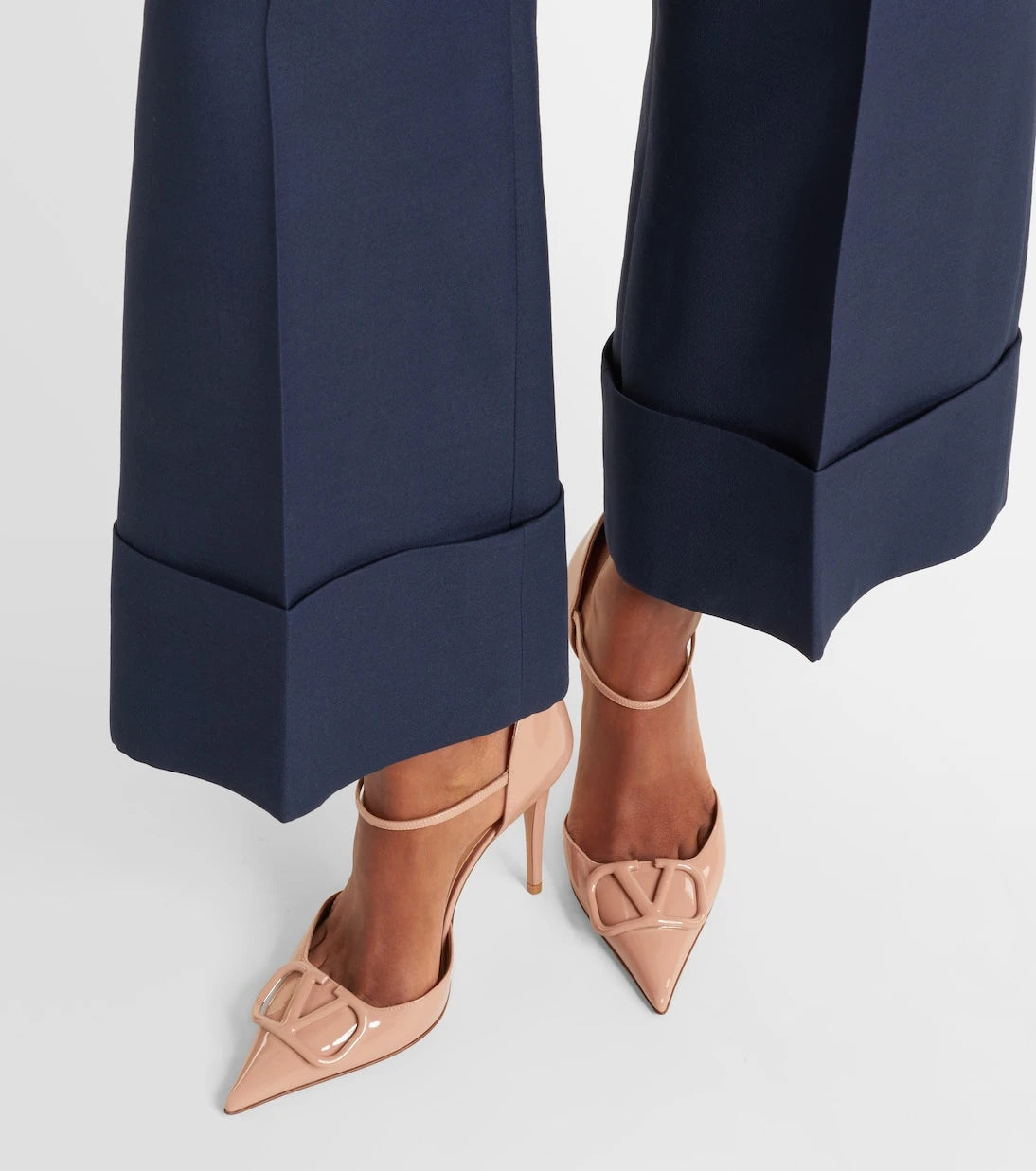 Valentino Garavani - VLogo 100 patent leather pumps